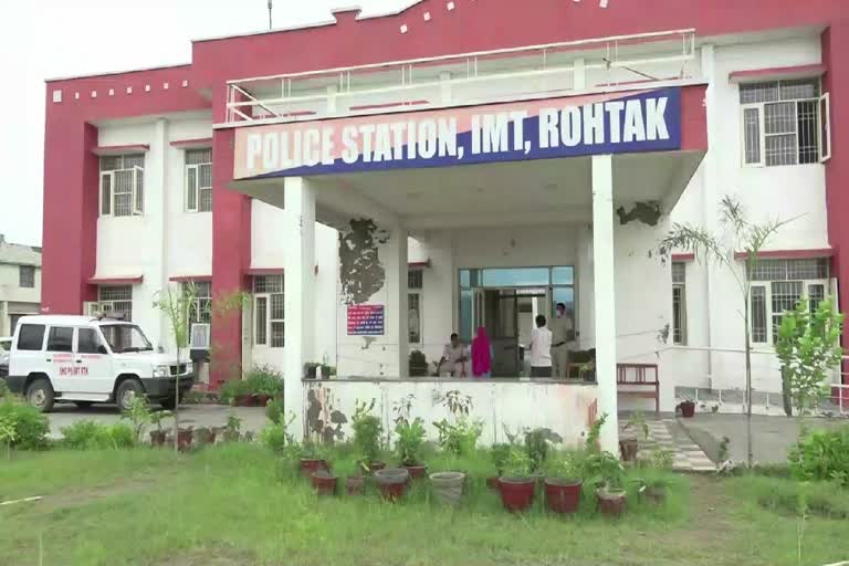 girl student committed suicide in rohtak