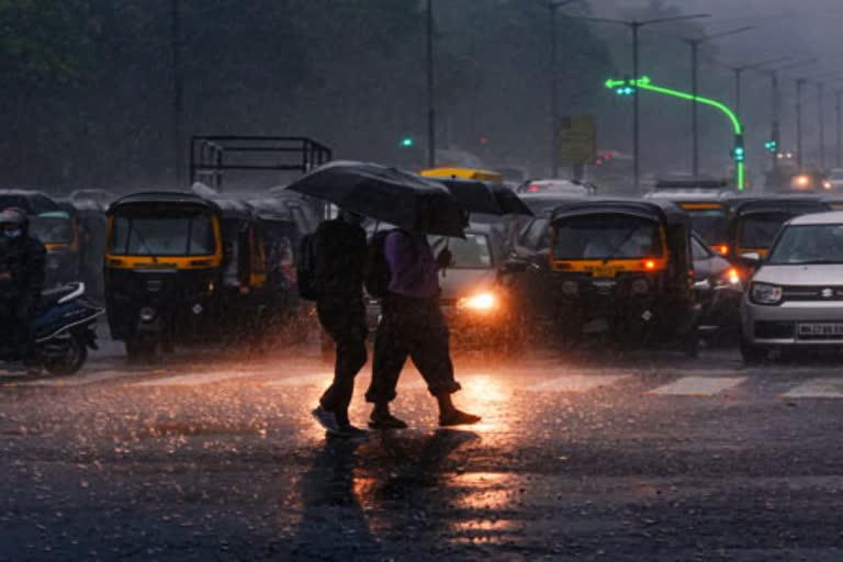 Weather updates in Kerala  മഴയ്‌ക്ക് സാധ്യത  ജനങ്ങള്‍ക്ക് ജാഗ്രത നിര്‍ദേശം  കേരളത്തില്‍ മഴയ്‌ക്ക് സാധ്യത  തിരുവനന്തപുരം വാര്‍ത്തകള്‍  തിരുവനന്തപുരം ജില്ല വാര്‍ത്തകള്‍  തിരുവനന്തപുരം പുതിയ വാര്‍ത്തകള്‍  kerala news updates  latest news in kerala