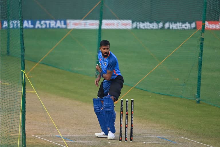 India won the toss and elected to field