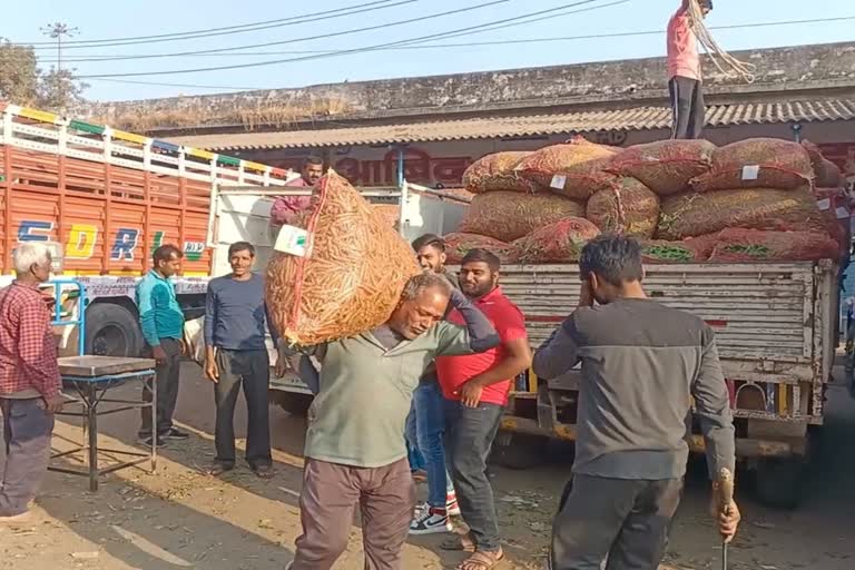 fraud with farmers of jabalpur