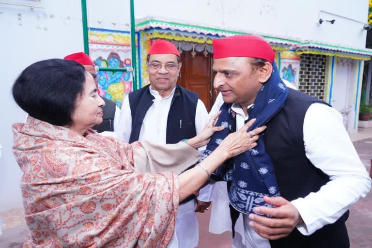 mamata welecomes akhilesh