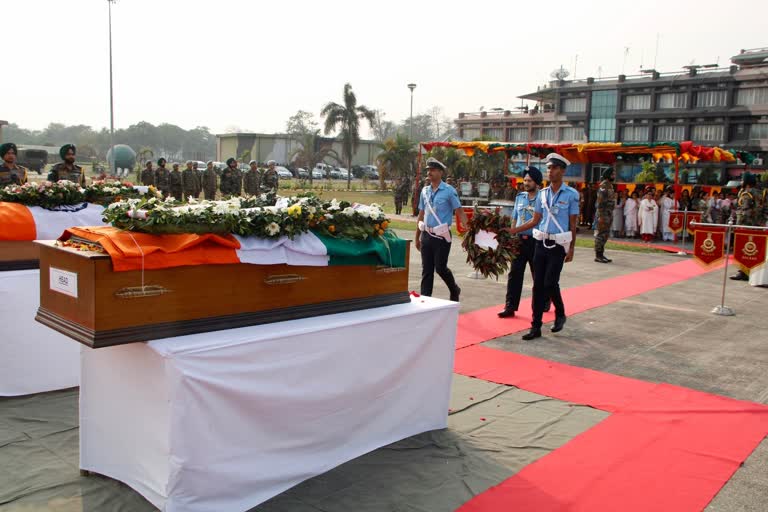 Mortal remains of Lt Col VVV Reddy brought to Hyderabad who died in helicopter crash