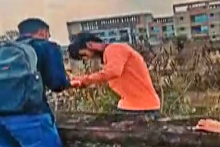 Bilaspur: Fatal fall for student during his filmy moves on college parapet wall
