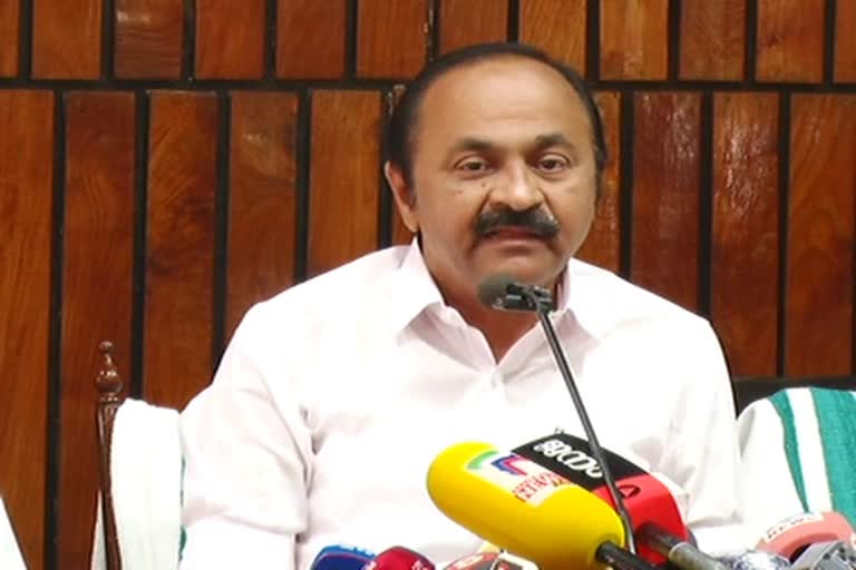 Opposition leader VD Satheesan criticized Govt  D Satheesan criticized Govt and Speaker  Govt and Speaker  Speaker  Speaker news updates  latest news of Speaker  സമീപനം മാറ്റാതെ സഭയോട് സഹകരിക്കില്ല  ഷാഫിക്കെതിരായ പരാമര്‍ശം വിന്‍വലിച്ചു  വിഡി സതീശന്‍  വിഡി സതീശന്‍ വാര്‍ത്തകള്‍