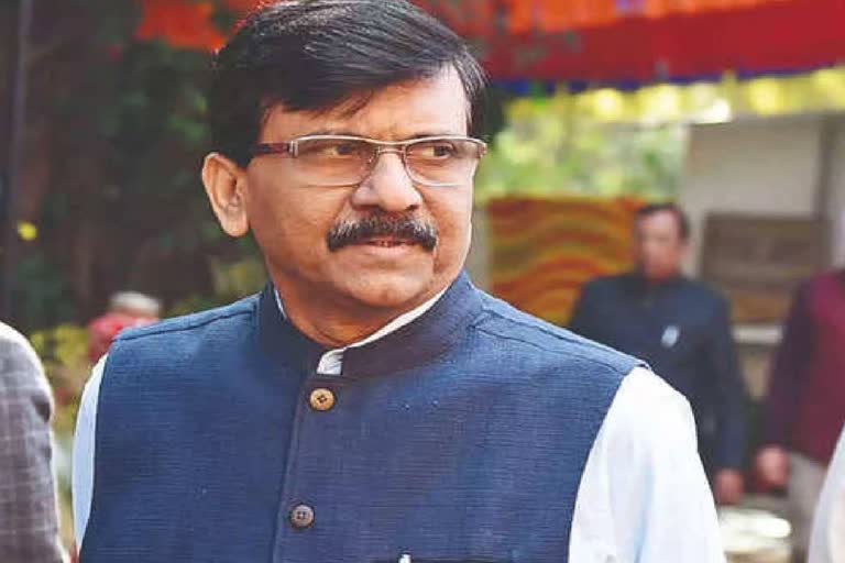 Maharashtra Police  national news  malayalam news  Shiv Sena MP Sanjay Raut  case against Sanjay Raut  revealing identity of rape victim  Sanjay Raut posted photograph of a minor girl  Sanjay Raut tweet  സഞ്ജയ് റാവത്ത്  ദേശീയ വാർത്തകൾ  മലയാളം വാർത്തകൾ  ശിവസേന എംപി  ദേശീയ വാർത്തകൾ  മലയാളം വാർത്തകൾ  സഞ്‌ജയ് റാവത്ത് ട്വീറ്റ്  സഞ്ജയ് റാവത്തിനെതിരെ കേസ്  ചിത്ര വാഗ്