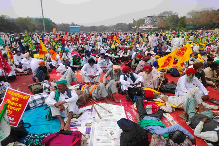 Farmers' meeting at Ram Lila ground in New Delhi on Monday