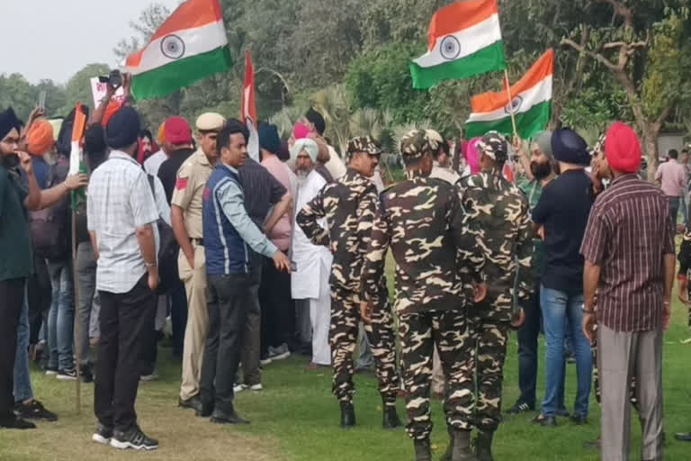 DEMONSTRATION OF SIKH COMMUNITY PEOPLE OUTSIDE BRITISH HIGH COMMISSION