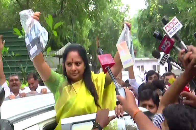 Kavitha arrives at ED office