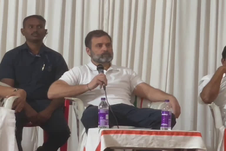 Rahul Gandhi  kerala news  malayalam news  Rahul Gandhi wayanad interaction section  udf  bufferzone  kerala news  wayanad news  രാഹുൽ ഗാന്ധി  രാഹുൽ ഗാന്ധി സംവാദം  രാഹുൽ ഗാന്ധി വയനാട് സംവദിച്ചു  വയനാട് വാർത്തകൾ  ബഫർ സോൺ  തൊഴിലുറപ്പ് പദ്ധതി