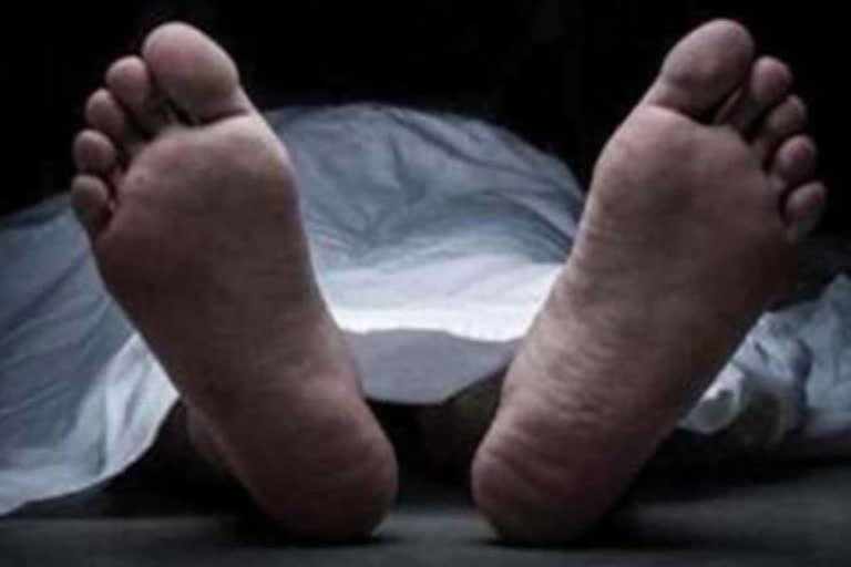 Man dies by suicide with 3 children in Udaipur