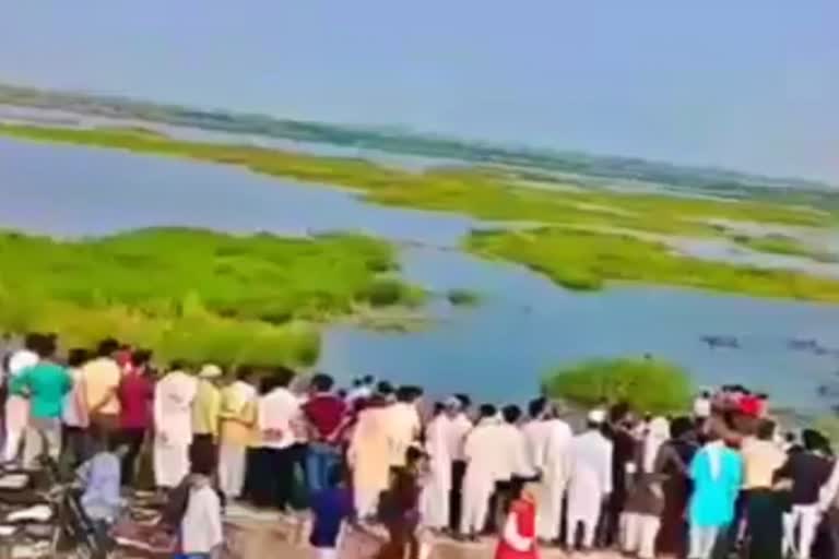 4 friends died after boat drowned in nuh kotla lake