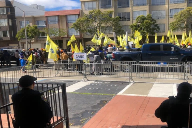 Khalistani protesters with flags outside Indian Consulate in San Francisco