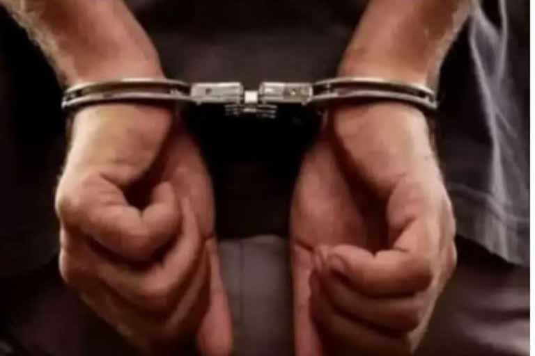 Man arrested incase of murdered his wife  west bengal news updates  latest news in west bengal  മുംതാസ്