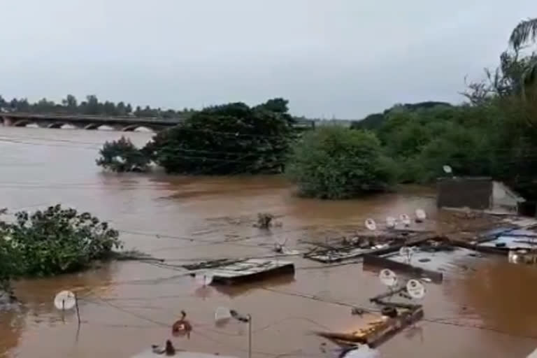 মহাৰাষ্ট্ৰ বানঃ আকোলা জিলাত দুজনৰ মৃত্যু