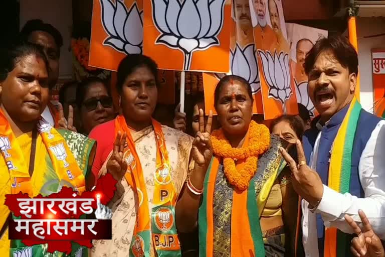 कोल्हान में BJP की एकमात्र महिला प्रत्याशी हैं मेनका