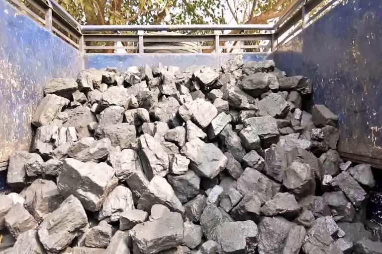 Vehicles loaded with illegal coal seized in dhanbad