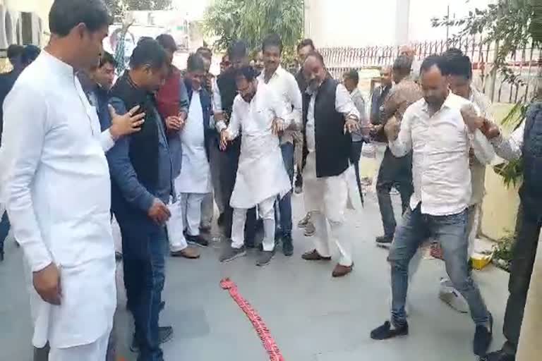 कांग्रेस प्रदेश मुख्यालय पर जश्न का माहौल,  Celebration atmosphere at Congress state headquarters