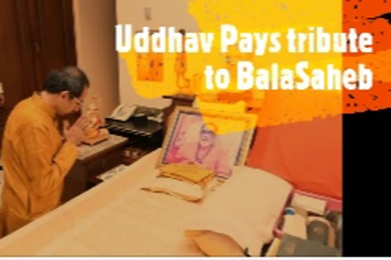 Maharashtra: Uddhav Thackeray pays tribute to Balasaheb Thackeray at Matoshree