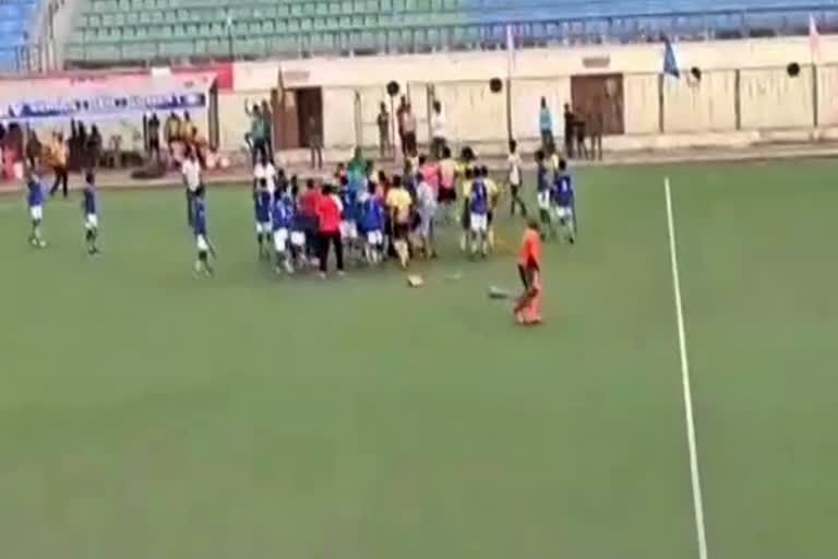 dispute between bilaspur and rajnandgaon hockey teams during match