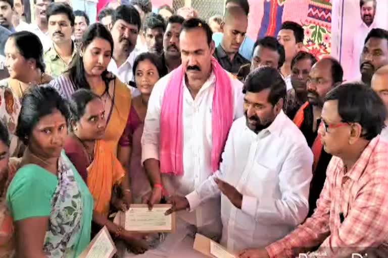 Power Minister Guntakandla Jagadishwar Reddy visited Suryapet