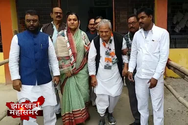 Bokaro Congress candidate Shweta Singh filed nomination