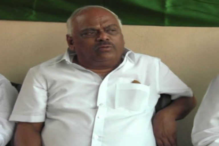 ramesh kumar critisise cm news