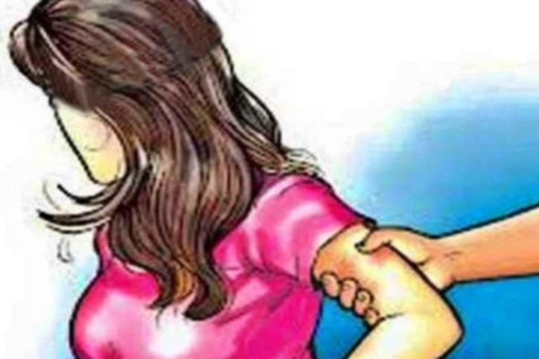 sexual-harassment-with-a-young-woman-in-bhatkala