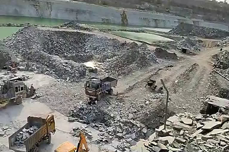 NGT bans mining of Kota stone, ramganjmandi Kota stone, ramganjmandi kota stone Unemployment, कोटा स्टोन खनन पर एनजीटी की रोक, रामगंजमण्डी में बढ़ जाएगी बेरोजगारी