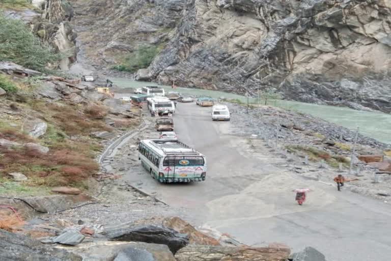 land slide in NH 5 kinnaur