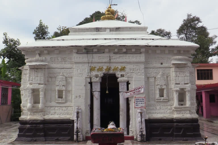 theft in two temples of Sundernagar