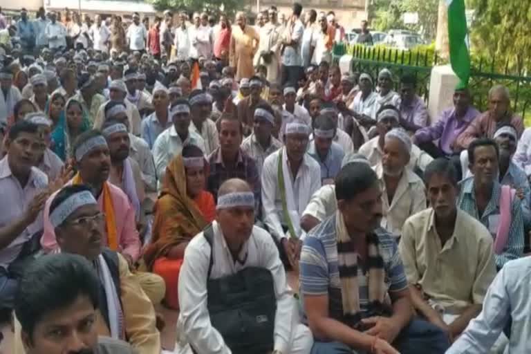 naba-nirmana-krusaka-sangathana-protest-in-jagatsinghpur-district