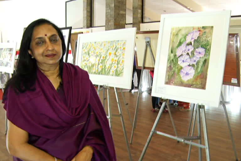 doons-daughter-leaving-the-banking-sector-and-exhibiting-paintings-in-india-and-abroad.