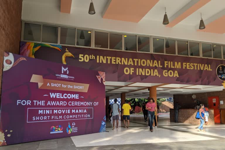 Wrong and Adgal short film won in mini movie mania in IFFI 2019