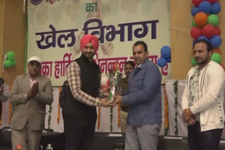 Sports Minister Sandeep Singh warns  coaches