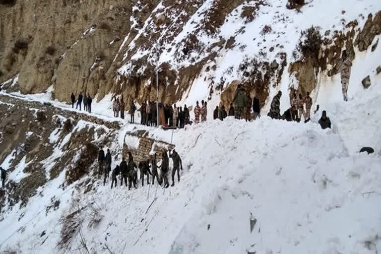 Siachen latest news  Two army jawans killed  Avalanche Rescue Team  മഞ്ഞിടിഞ്ഞ് വീണ് രണ്ട് സൈനികർ മരിച്ചു