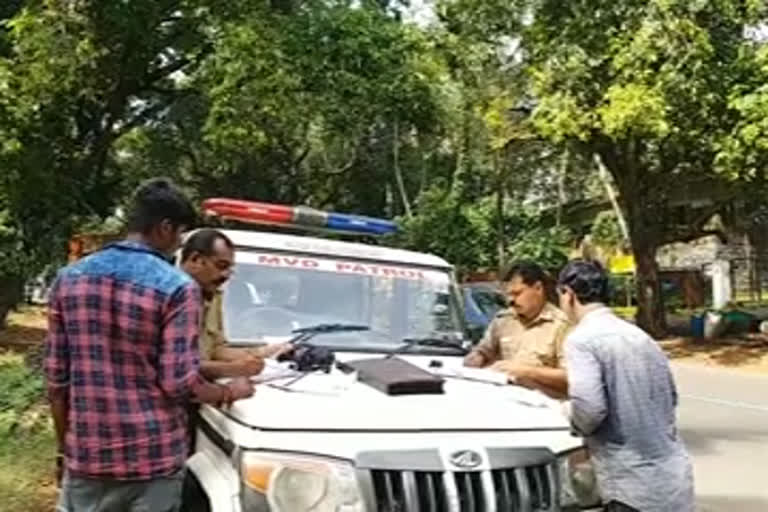 Enter Keyword here.. vehicle  motor vehicle  checking  മോട്ടോർ വെഹിക്കിൾ ഡിപ്പാർട്ട്മെൻ്റ്  motor vehicle department  കോഴിക്കോട് വാർത്ത  വാഹന പരിശോധന  കോഴിക്കോട് വാഹന പരിശോധന  Motor Vehicle Department  vehicle inspection in kozhikode  vehicle inspection latest news