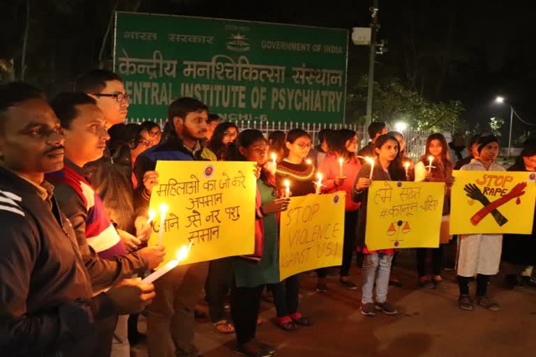 Law University students took out candle march in Ranchi