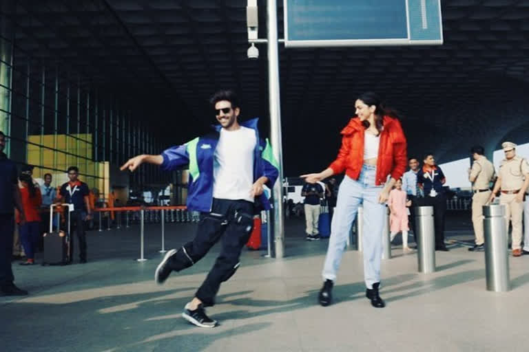 Deepika Kartik perform Dheeme dheeme challenge at airport