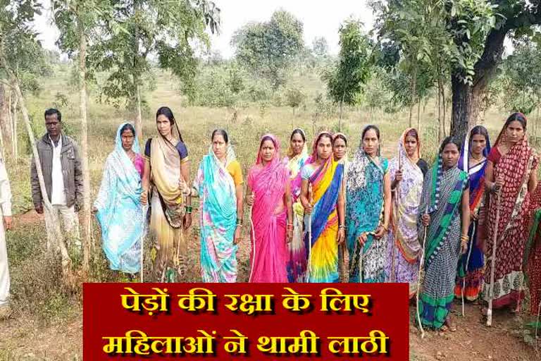 women-of-vandevi-suraksha-samiti-protect-trees