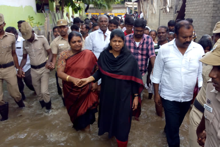 kanimozhi inspects flooded areas