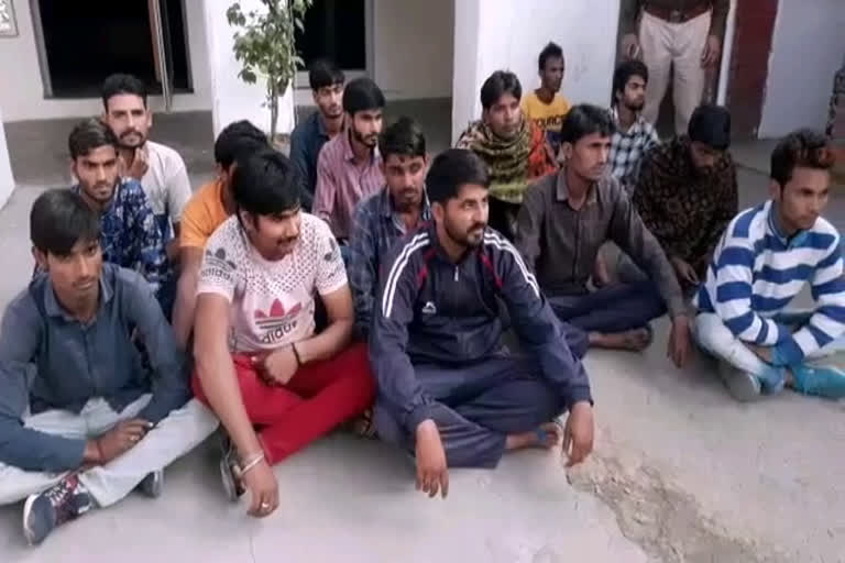 Alwar news, 17 लोगो को गिरफ्तार किया , अलवर पुलिस ने किया गिरफ्तार, बहरोड़ दूध डेयरी पर फायरिंग मामला