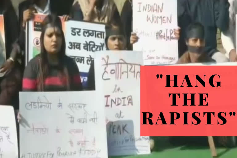 Protest against rape and murder of Hyderabad veterinarian at Jantar Mantar