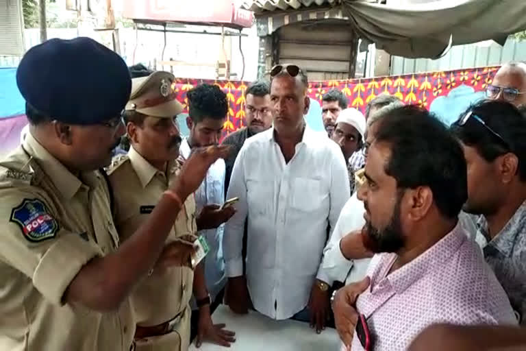 police-gathered-with-drivers-and-cleaners-at-the-bahadurpura-ps-hyderabad