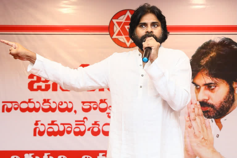 టాలీవుడ్ హీరోలపై పవన్ సంచలన వ్యాఖ్యలు