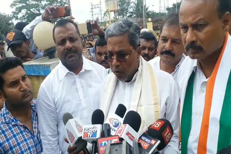 ಹುಣಸೂರಲ್ಲಿ ಮಾಜಿ ಸಿಎಂ ಸಿದ್ದರಾಮಯ್ಯ ಪ್ರಚಾರ, Former CM Siddaramaiah campaign in Hunsur