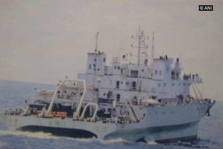 Navy drives away suspicious Chinese vessel from Indian waters  ചൈനീസ് കപ്പല്‍ തുരത്തി  ഇന്ത്യന്‍ നാവിക സേന  ഇന്ത്യന്‍ സമുദ്രം  ഷി യാന്‍-1  Chinese vessel from Indian waters