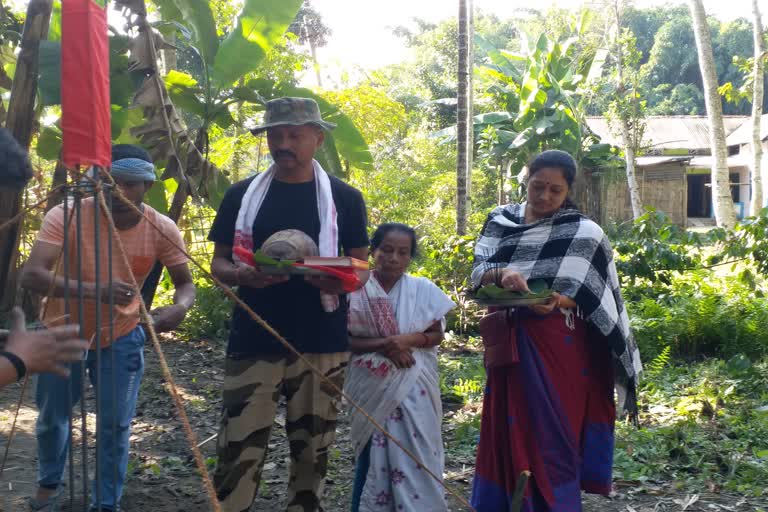 প্ৰথমবাৰৰ বাবে নিজৰ উপাৰ্জনৰ অংশৰে গৃহ নিৰ্মাণত সহায় কৰিছে গৰীবৰ বন্ধু খ্যাত বিৰাজ হাজৰিকাই