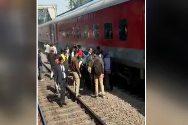 Fire in Rajdhani train going from Faridabad to Trivandrum