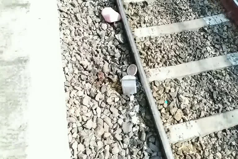 Man killed under train in wanaparthy district