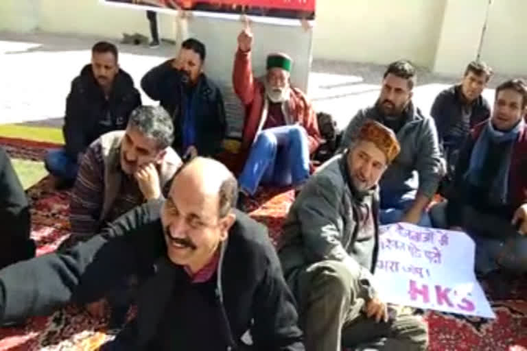 cpim mla rakesh singha protest inTheog in shimla